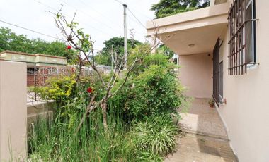VENTA CASA TRES AMBIENTES Y TERRENO GLEW
