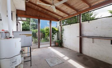 VENTA CASA TRES AMBIENTES Y TERRENO GLEW