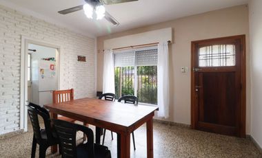 VENTA CASA TRES AMBIENTES Y TERRENO GLEW