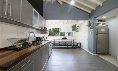 VENTA DE CASA CON PILETA -TRUJUI MORENO