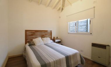 VENTA DE CASA CON PILETA -TRUJUI MORENO