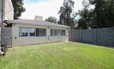 VENTA DE CASA CON PILETA -TRUJUI MORENO