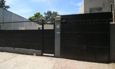 VENTA DE CASA CON PILETA -TRUJUI MORENO