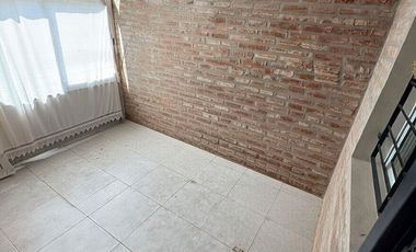 VENTA CASA 2 DORMITORIOS Y LOCAL COMERCIAL