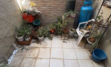 VENTA CASA 2 DORMITORIOS Y LOCAL COMERCIAL