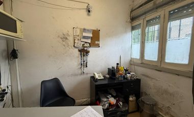 LOCAL / DEPÓSITO EN ALQUILER – 1.200 m² V. ALSINA