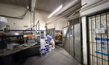 LOCAL / DEPÓSITO EN ALQUILER – 1.200 m² V. ALSINA