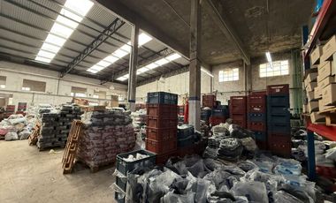LOCAL / DEPÓSITO EN ALQUILER – 1.200 m² V. ALSINA