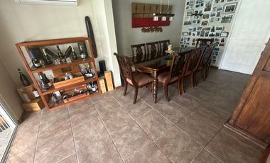 EXCLUSIVA RESIDENCIA EN CONDOMINIO PRIVADO SANTA ELENA