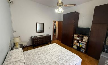 VENTA CASA 4 AMBIENTES EN EZPELETA
