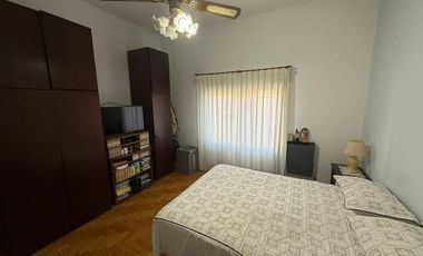 VENTA CASA 4 AMBIENTES EN EZPELETA