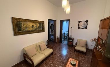VENTA CASA 4 AMBIENTES EN EZPELETA