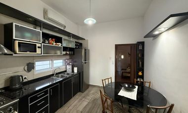 VENTA CASA 4 AMBIENTES EN EZPELETA