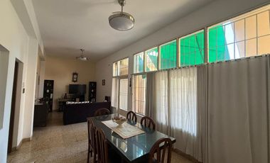 VENTA CASA 4 AMBIENTES EN EZPELETA