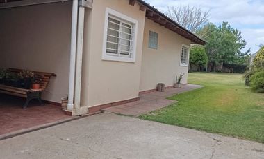 VIVIENDA MULTIFAMILIAR EN CLAYPOLE - GRAN TERRENO