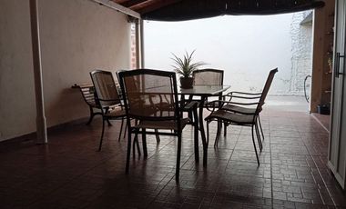 VIVIENDA MULTIFAMILIAR EN CLAYPOLE - GRAN TERRENO