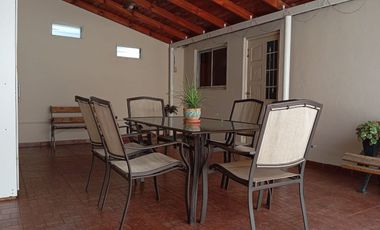VIVIENDA MULTIFAMILIAR EN CLAYPOLE - GRAN TERRENO