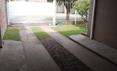 VIVIENDA MULTIFAMILIAR EN CLAYPOLE - GRAN TERRENO