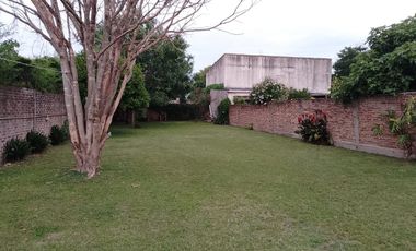 VIVIENDA MULTIFAMILIAR EN CLAYPOLE - GRAN TERRENO