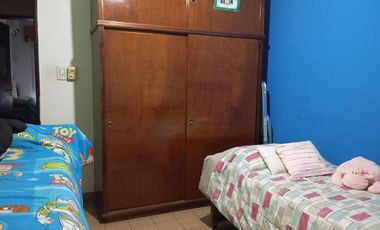 VIVIENDA MULTIFAMILIAR EN CLAYPOLE - GRAN TERRENO