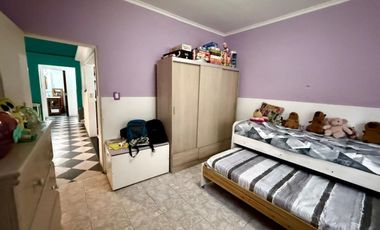 Venta PH 4 ambs. Exc. Ubicación. Quincho y Patio