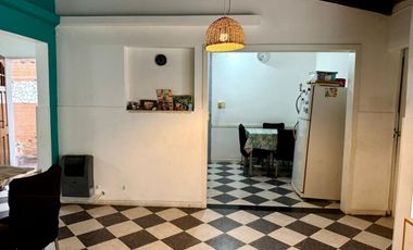 Venta PH 4 ambs. Exc. Ubicación. Quincho y Patio