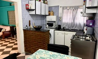 Venta PH 4 ambs. Exc. Ubicación. Quincho y Patio