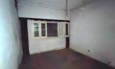 VENTA PERMUTA CASA C/COCHERA CASEROS A REFACCIONAR