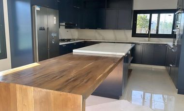 VENTA ESPECTACULAR CASA A ESTRENAR EN LAGOON PILAR