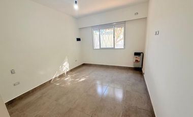 Casa dos dormitorios reciclada a nuevo