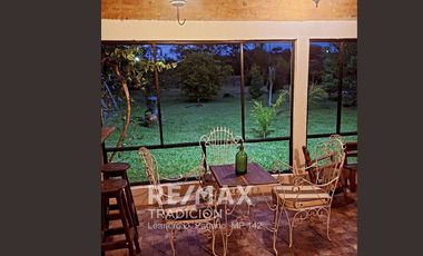 Quinta en venta en Cnia Benitez 8000 mts2 + salón.