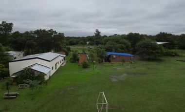 Quinta en venta en Cnia Benitez 8000 mts2 + salón.