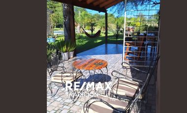 Quinta en venta en Cnia Benitez 8000 mts2 + salón.
