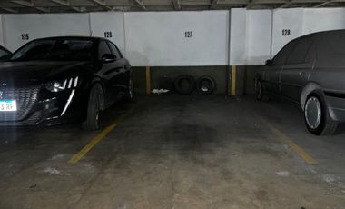 COCHERA EN VENTA LA PLATA CENTRO GALERÍA MAYO