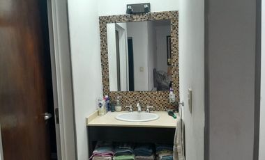 VENTA CASA 4 DORM. B° S.JUAN BAUTISTA C/PILETA V.M