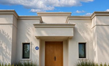 CASA 3 AMBIENTES EN VENTA, LOS PINARES, CAPILLA DEL SEÑOR
