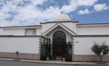 EXCLUSIVA RESIDENCIA DE LUJO EN VENTA, SAN ISIDRO.