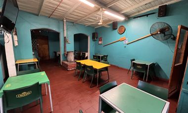 Fuente de Soda 140 m2 útiles, 2.100 m2 terreno