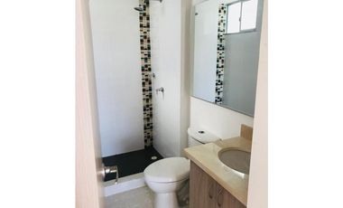 VENDE APARTAMENTO  CERCA AL CENTRO COMERCIAL BUENAVISTA