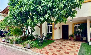 CASA EN VENTA EN CONJUNTO RESIDENCIAL
