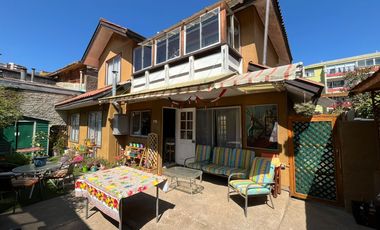 CASA 4D 2B CON ESTACIONAMIENTO Y PATIO EN LIMONARES