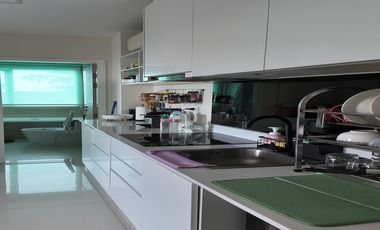 One Tower Pratumnak – Beautiful Sea View Unit