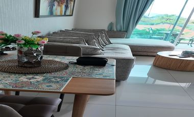 One Tower Pratumnak – Beautiful Sea View Unit