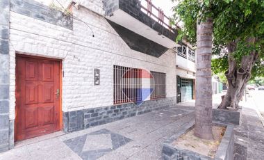 CASA EN VENTA LANUS MULTIFAMILIAR 3 UNIDAD PARQUE