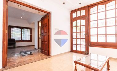 CASA EN VENTA LANUS MULTIFAMILIAR 3 UNIDAD PARQUE