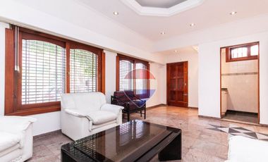 CASA EN VENTA LANUS MULTIFAMILIAR 3 UNIDAD PARQUE