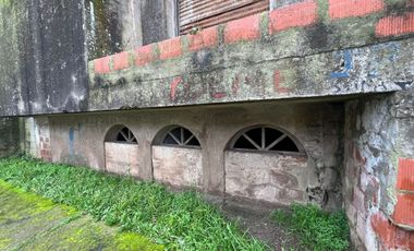 Venta amplia casa aterminar enesquina Pavon Arriba