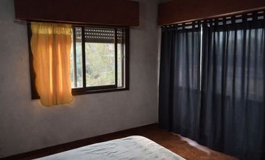 CASA EN VENTA A MTS DE LA ESTACION