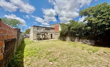 VENTA CASA 4AMB A RECICLAR GUERNICA