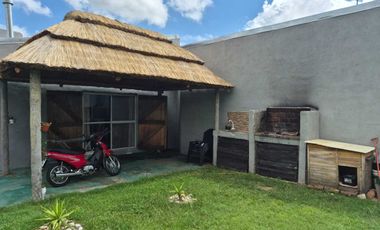 Oportunidad de Inversión, 2 Casas en 1 Villa Larca